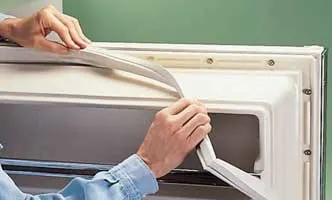 Bad smell, gas leak, or frequent compressor cut-off