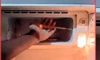 Fridge body giving mild electric shock